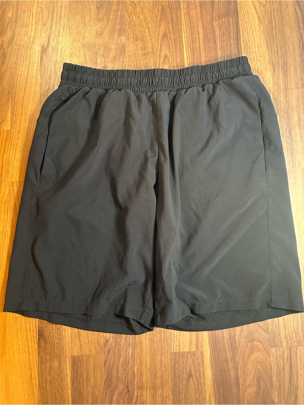 Z by Zella Black Athletic Shorts Women’s Small 8” Inseam Pockets Workout